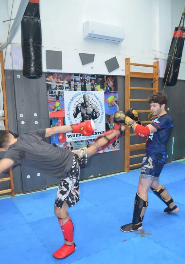 High Kick 1