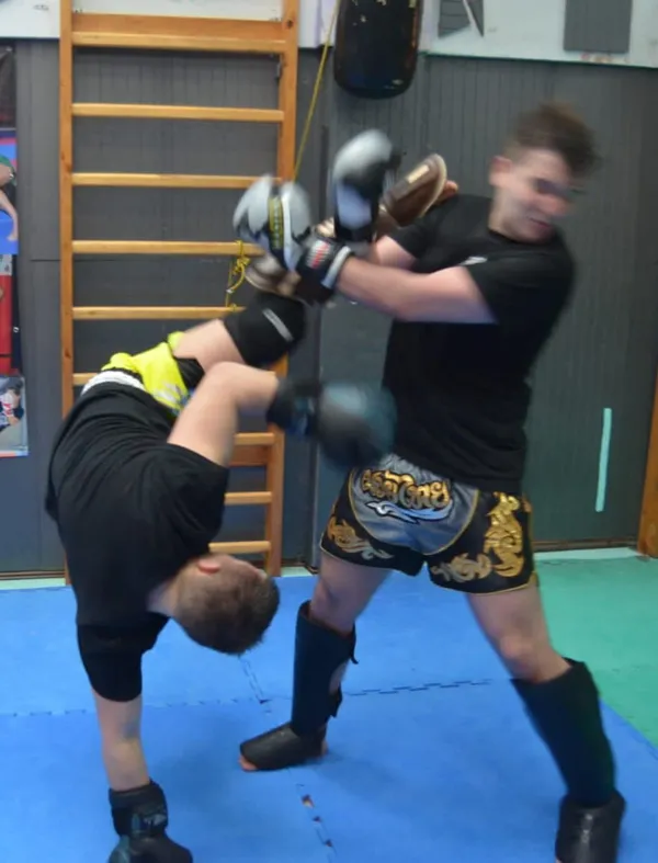 High Kick 12