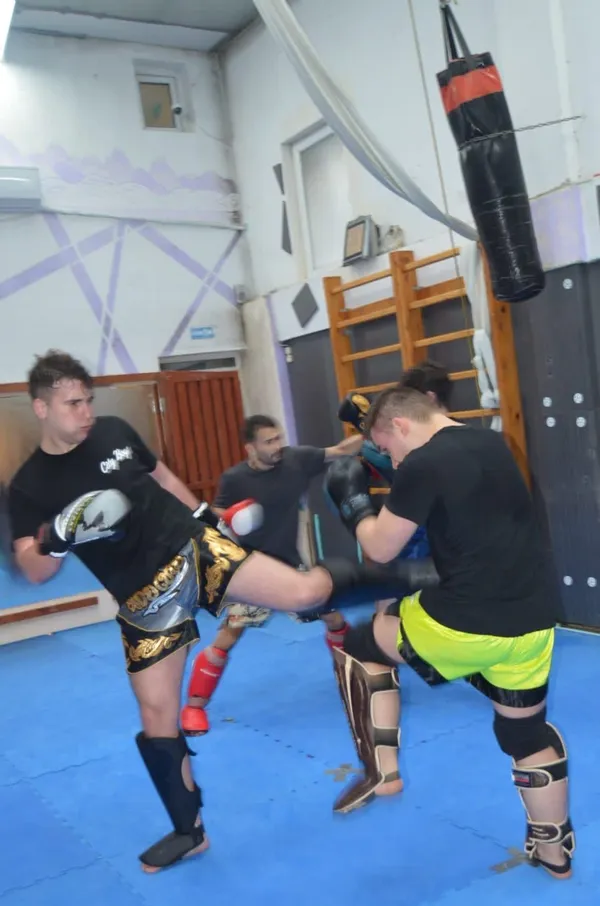 High Kick 13